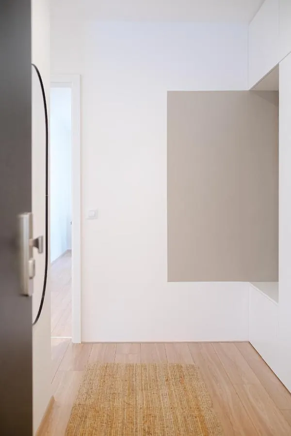 Newly Built Apartment In Vibrant Neighbourhood Prague